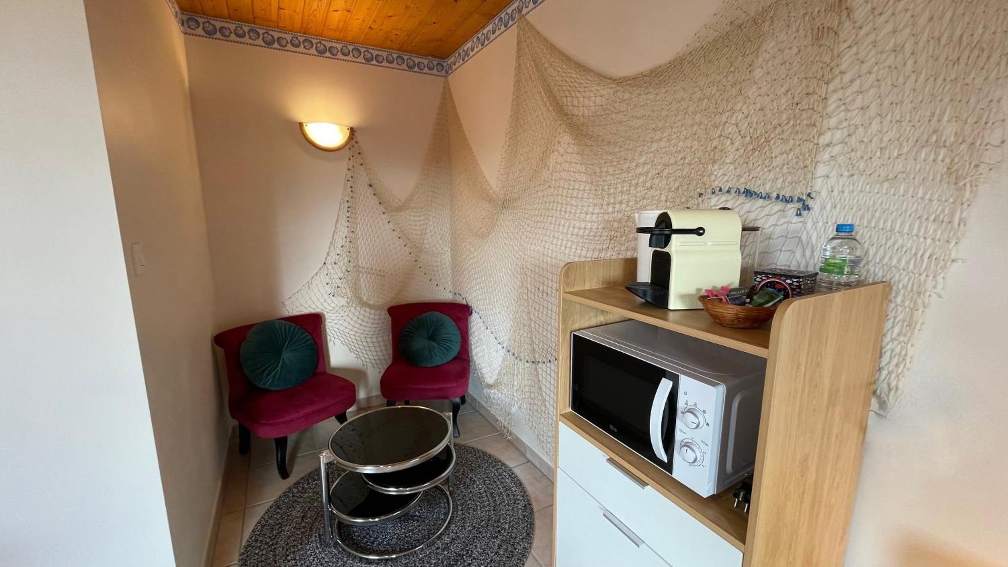 Chambres D'Hotes Les Tilleuls Poullaouen Exterior photo